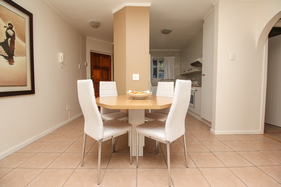 To Let 2 Bedroom Property for Rent in Summerstrand Eastern Cape